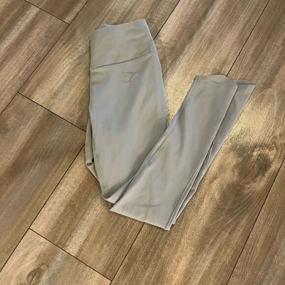 Gymshark Pants - Gymshark Grey Athletic Workout Leggings‎ Women XS Bin O-9